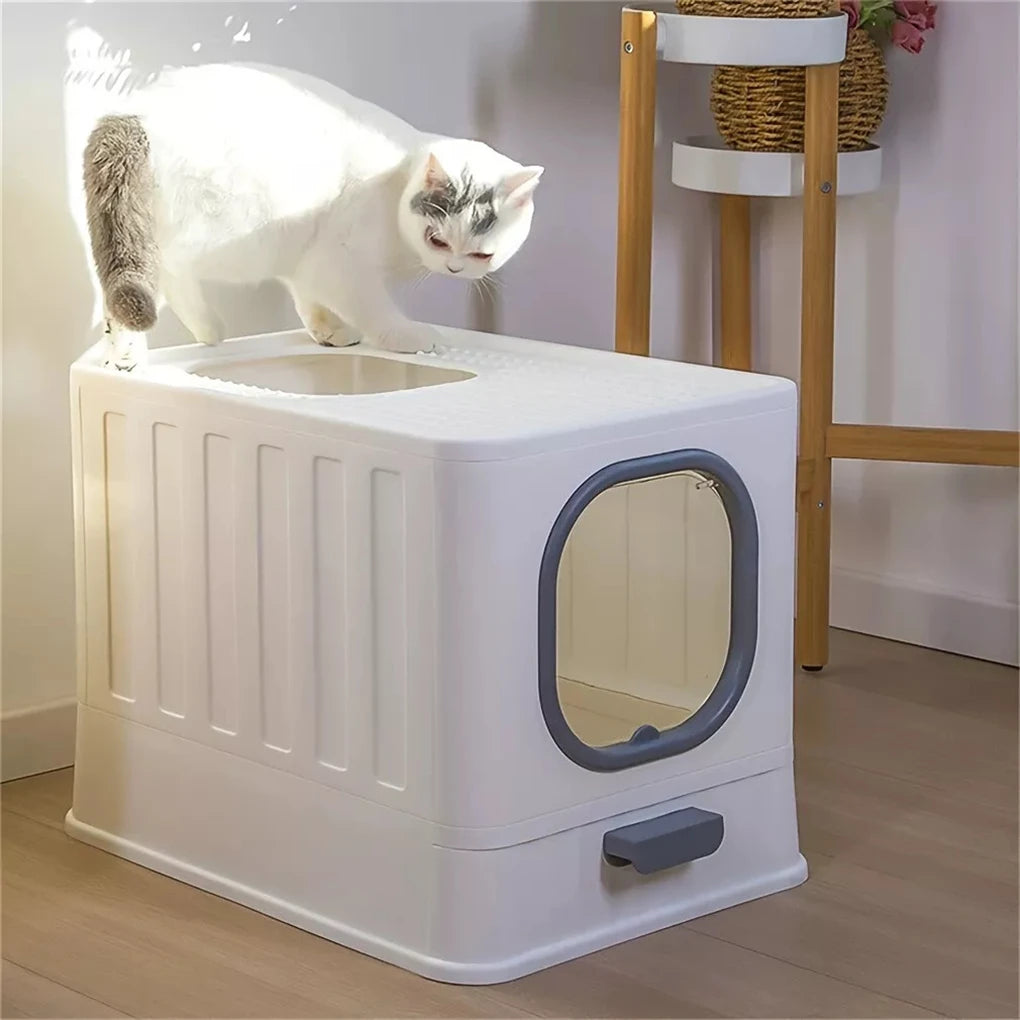 Closed, waterproof cat litter tray with drawer