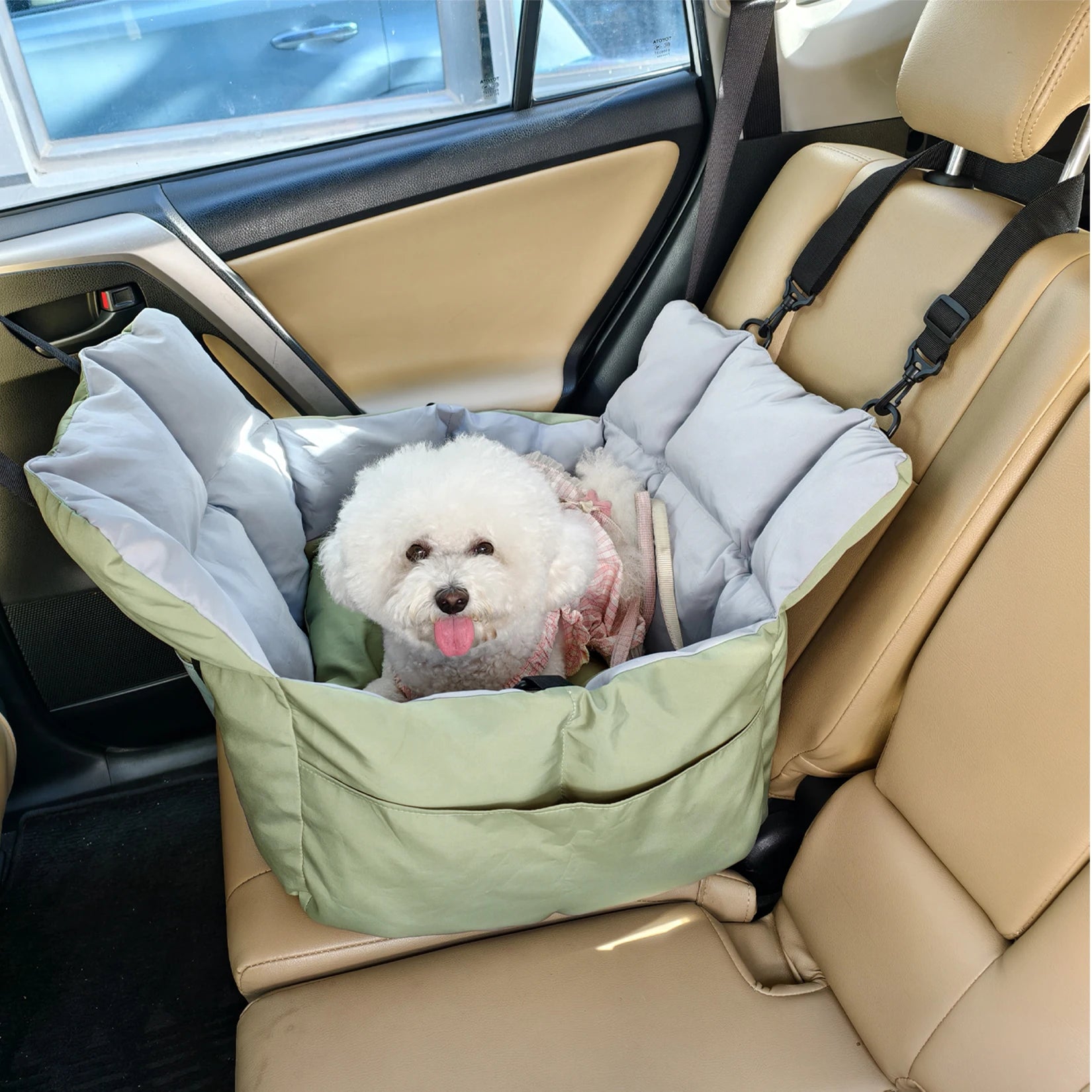 Secure car seat for dogs ≤10 kg with travel bag 